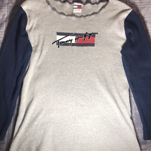 Tommy Hilfiger - Picture 2 of 2